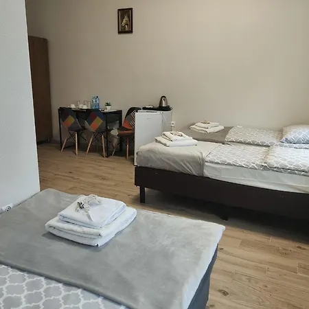 Pałac Pod Bocianim Gniazdem Runowo (Pomerania)