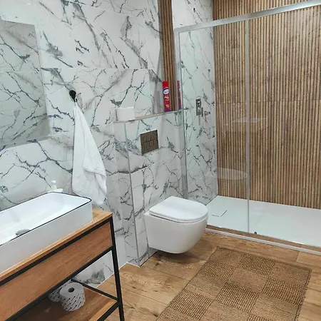 Palac Pod Bocianim Gniazdem Hostel