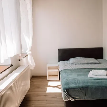 Palac Pod Bocianim Gniazdem Hostel
