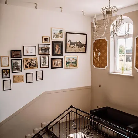 Palac Pod Bocianim Gniazdem Hostel