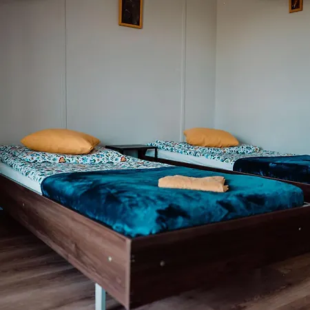 Pałac Pod Bocianim Gniazdem Hostel *