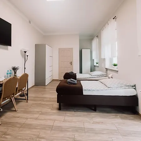 Palac Pod Bocianim Gniazdem Hostel