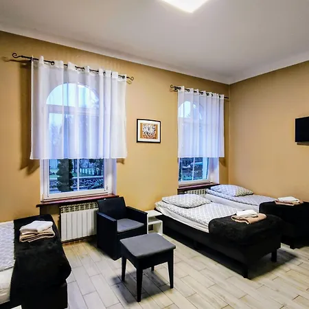 Hostel Palac Pod Bocianim Gniazdem