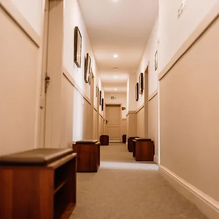 Hostel Pałac Pod Bocianim Gniazdem