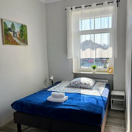 Hostel Pałac Pod Bocianim Gniazdem Runowo (Pomerania)