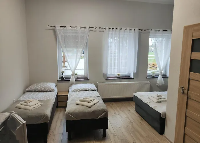 Palac Pod Bocianim Gniazdem Runowo (Pomerania)