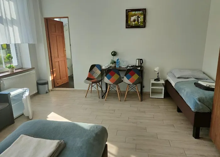 Palac Pod Bocianim Gniazdem Runowo (Pomerania)