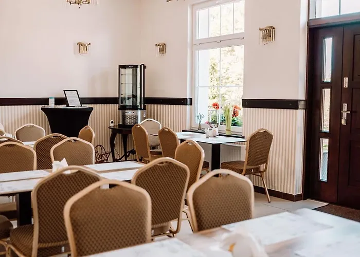 旅馆 Palac Pod Bocianim Gniazdem *