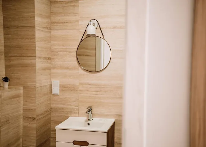 Palac Pod Bocianim Gniazdem Runowo (Pomerania)