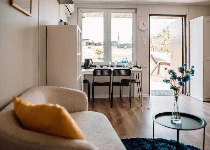 Palac Pod Bocianim Gniazdem Runowo (Pomerania)