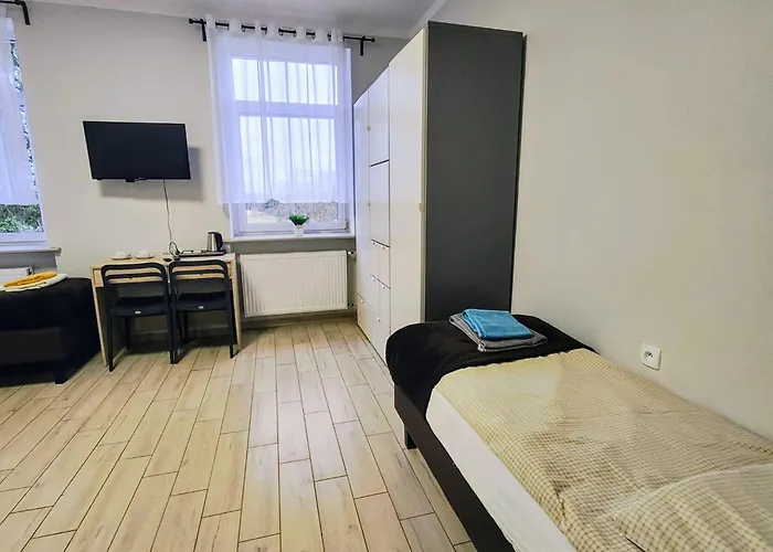 Palac Pod Bocianim Gniazdem Runowo (Pomerania)