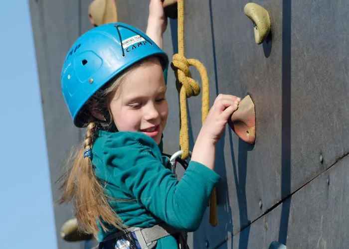 旅馆 Palac Pod Bocianim Gniazdem Runowo (Pomerania)